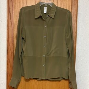 SPANX 100% Silk Low Maintenance Sage Green Button-Down Long Sleeve Shirt